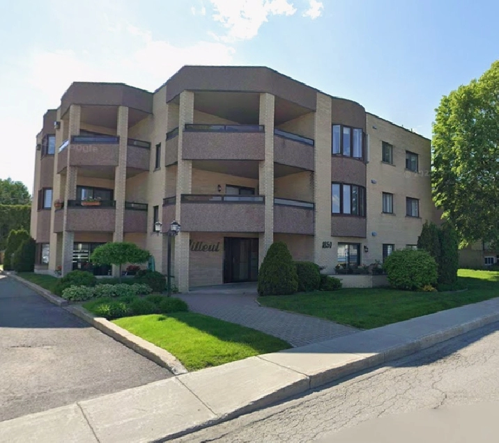 À LOUER – CONDO 4 ½ (950 pi²) - VIMONT, LAVAL