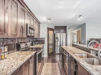 Duplex for rent in Forest Lawn Image# 1