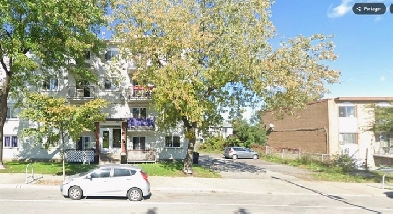 A loué Appart 4 1/2 au 1845 Boul St-jean baptiste Image# 1