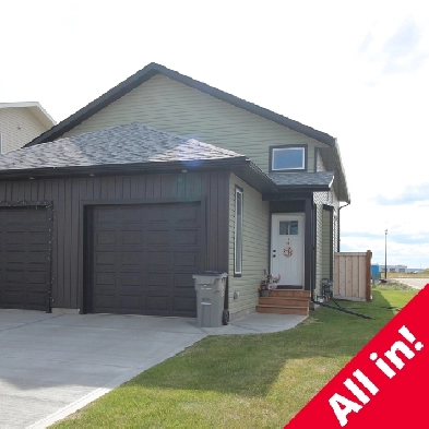 #8691- 3 Bed Upper W/Garage $2500 HWP included For March 1st Image# 1