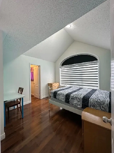 Markham second floor room for rent Image# 1