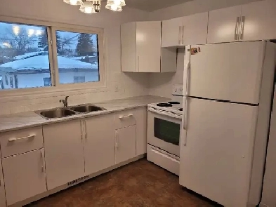 Main Floor Utilities Included Image# 1