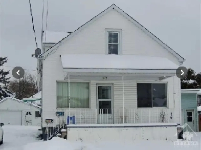 2 Bed House Cornwall Carleton St $1850 Utils IMMEDIATE