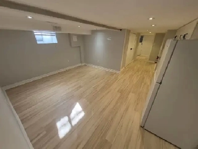 1 bedroom   open den in a beautiful semi detached-corso italia Image# 1