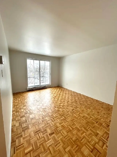 4 ½ à louer – Longueuil – Disponible maintenant Image# 1