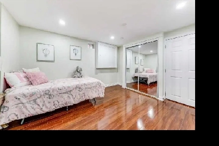 Room Rental - Scarborough -Immediately Image# 1