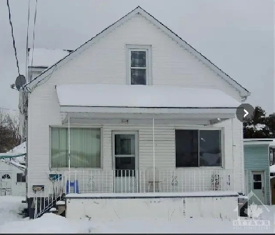 Reno 2 1Bd House $2400 Fenced AC Danis Cornwall!