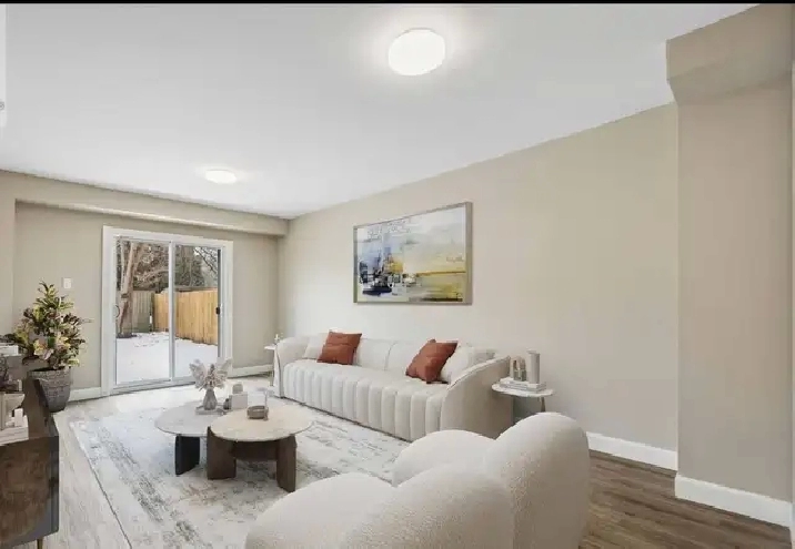 3 BEDROOM HOUSE FOR RENT - $2195