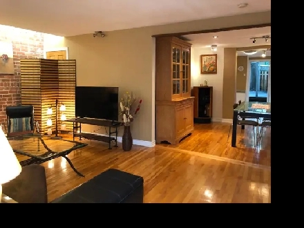 SUPERBE 4 ½ MEUBLÉ AVEC JARDINET ET COUR ARRIÈRE – LE PLATEAU Image# 1