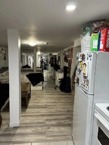 Nice bachelor -Great location! Available April 1st 2026 Image# 1