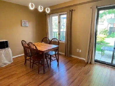 Beautiful 3 Beds 3 Baths - Townhouse Image# 1