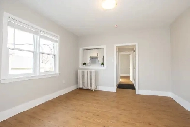 12 Welland Ave, St. Catharines (14-2) - 2 Bedroom Unit Image# 1