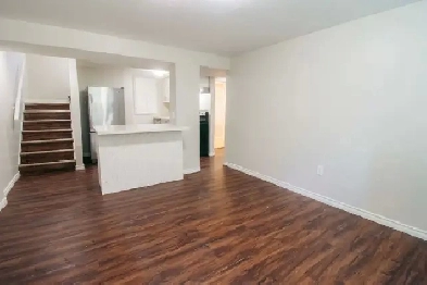 89 Clarendon Ave, Hamilton - 2 Bedroom Lower Unit Image# 1