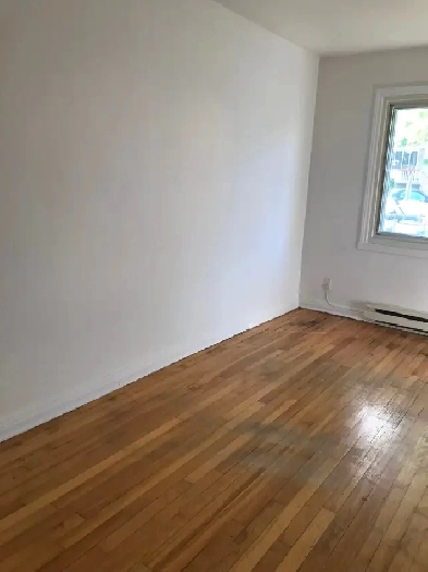 BEAU 4 1/2 villeray metro fabre et cremazie wifi Image# 1