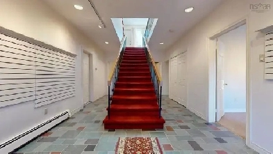 Spacious/ Private Room for Rent in Halifax - Prime Location! Image# 6