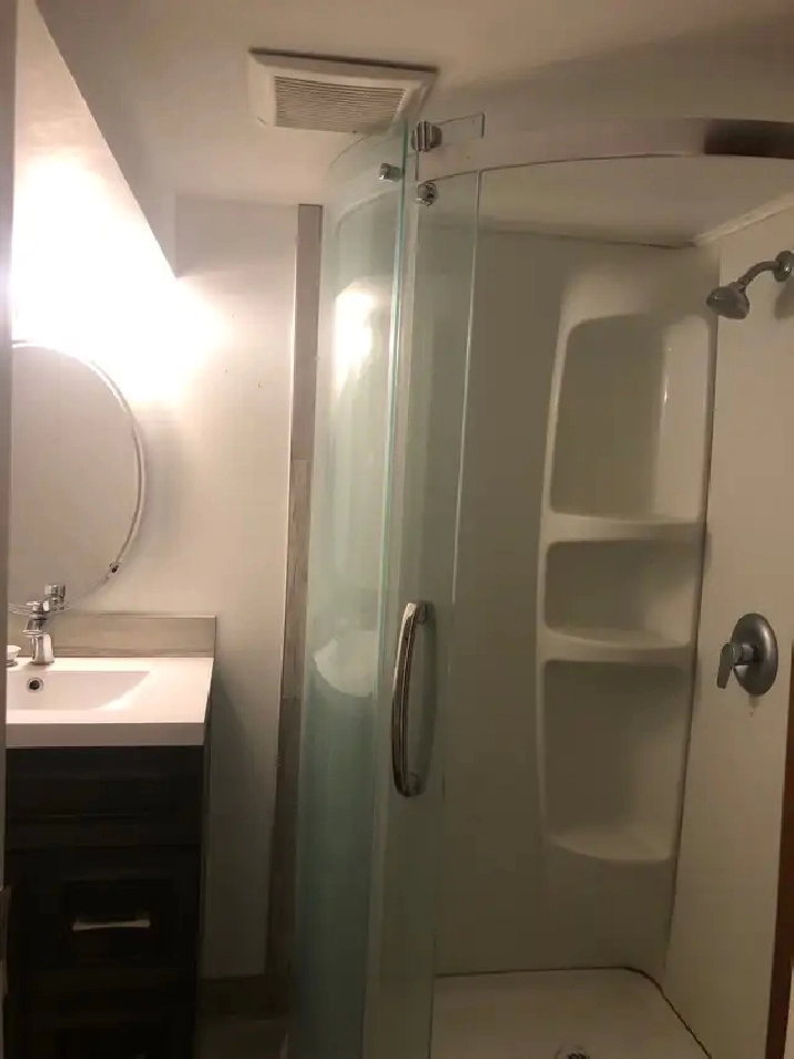 Room for Rent 500 everything included