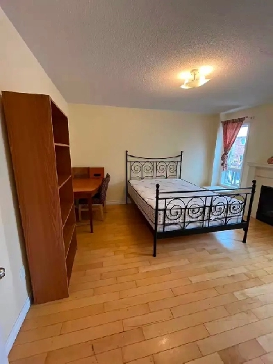 Rooms for Rent at Different Locations in Mississauga-4169075225 Image# 1