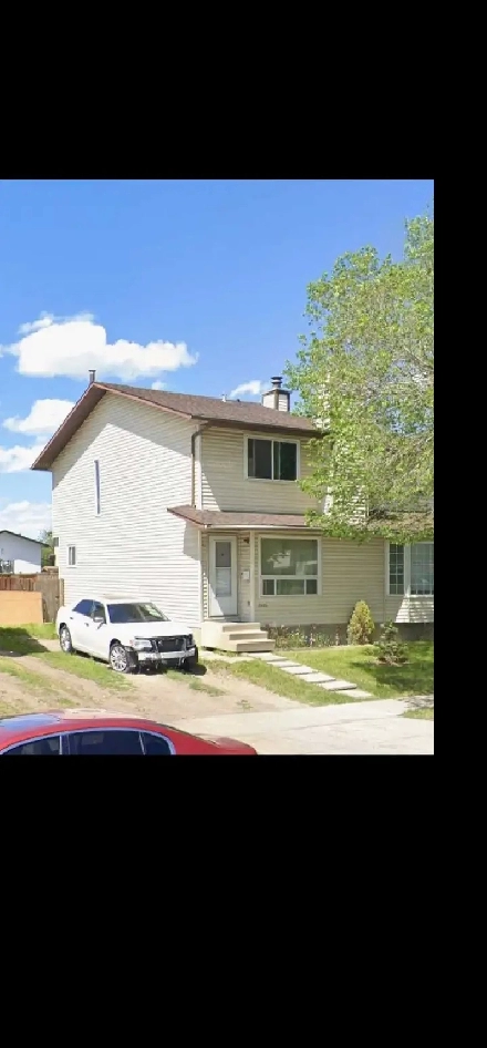 Duplex for Rent - Whitehorn Calgary Image# 1
