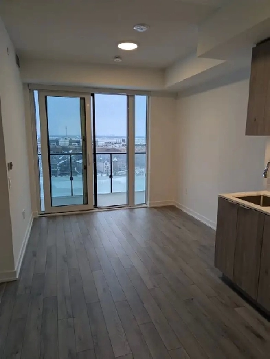 Brand New 1 1 Bed/1.5 Bath Condo Up For Lease In Brampton