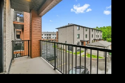 2 Beds 2.5 Baths Townhouse Image# 10