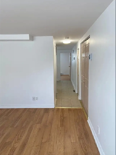 3.5 à louer à Longueuil Image# 1