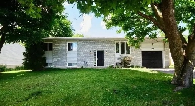 ALL INCLUSIVE 3-Bedroom Upper Unit in Duplex for Rent April 1 Image# 5