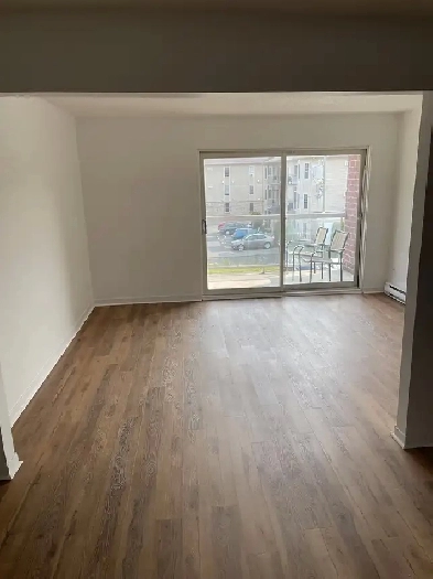 4 1/2 à louer rue fournier Image# 1