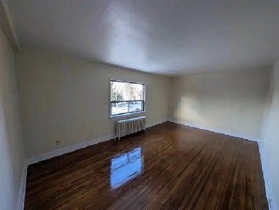 1 Bedroom Apartment at 2532 Lakeshore Blvd W,  Etobicoke! Image# 1