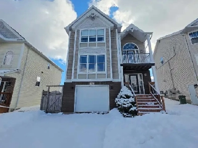 Beautiful Royale Hemlocks Home for sale!