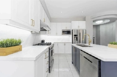 Rooms for rent in malton close to westwood mall Image# 1