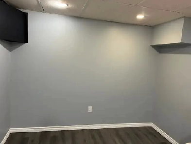 Good size private room for rent