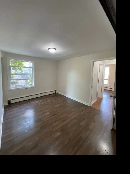 THOROLD - Gorgeous 2 bed main floor apartment Image# 1