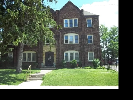 Large 1 bedroom apt. Jackson Park. Incl. Heat/Water. $1200. Image# 1