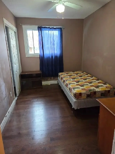 Room for $ 550 (rent, utilities and Internet)