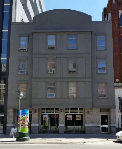 Bachelor Apartment Available March 1 - 34 Covent Market Place Image# 1