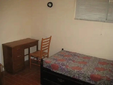 Furnished room with Utilities and WIFI Image# 1