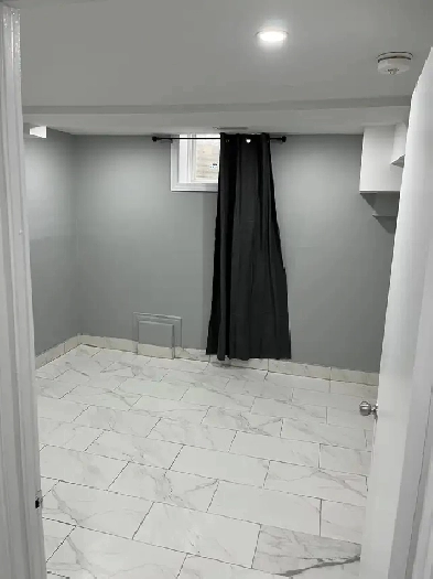 Room for rent in Basement
