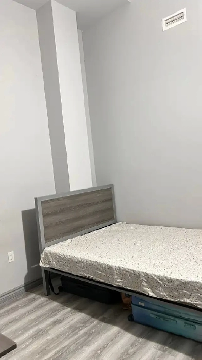 Private Room for Rent near WLU & UWaterloo – $700 Image# 1