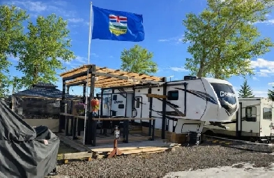 Vacation Heaven Oasis Grove Golf and R.V. Resort Image# 7