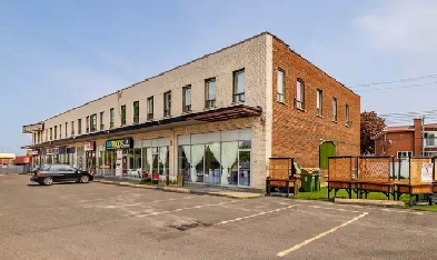 Espace commercial à louer Image# 2