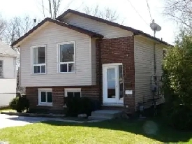 Att Female Trent Students Two Rooms available May 1st