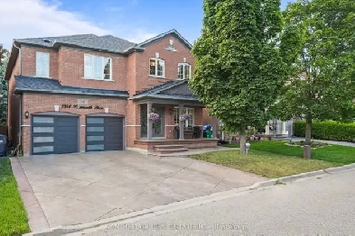 Private Room with attached washroom and walking Closet at $1150 Image# 1
