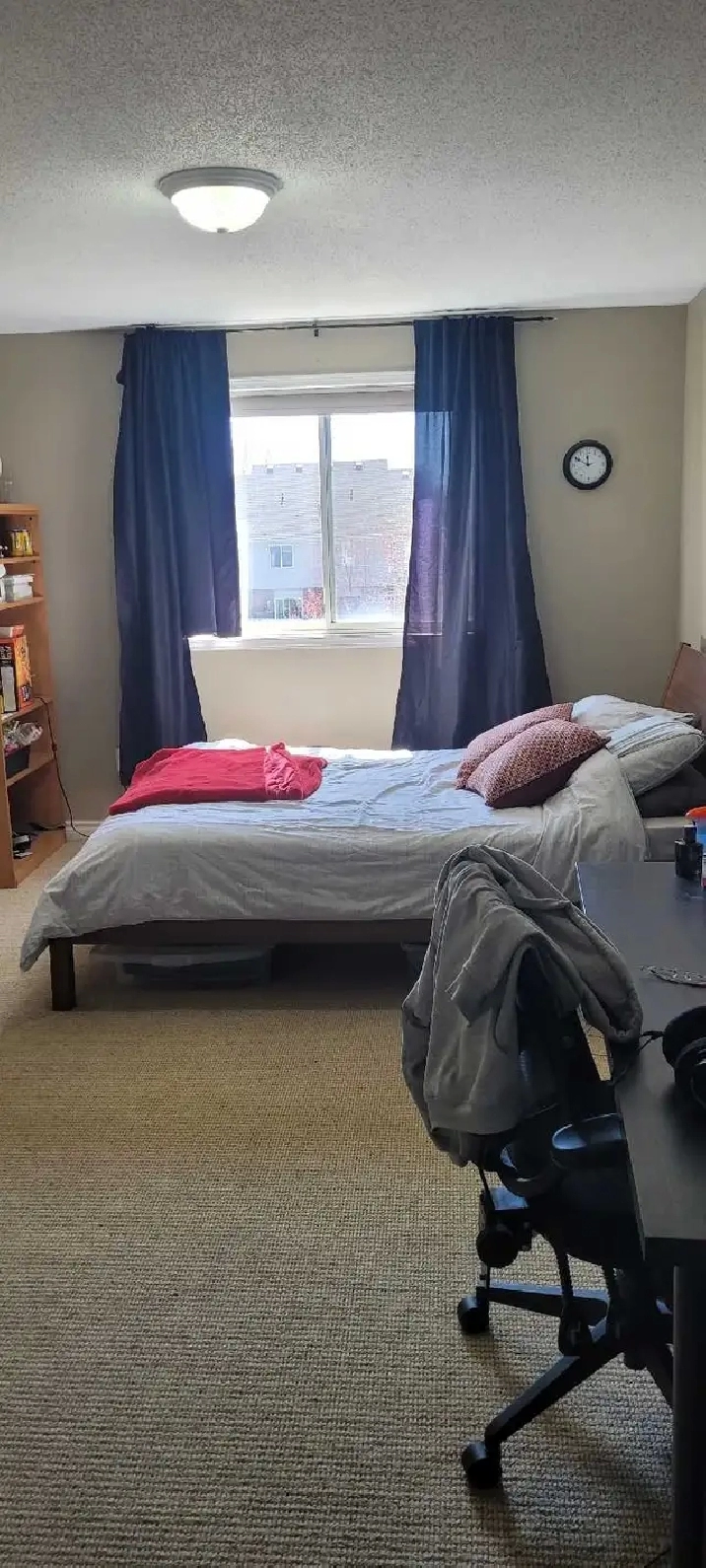 Furnished room with private washroom