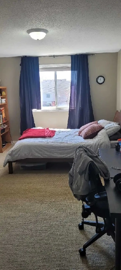 Furnished room with private washroom