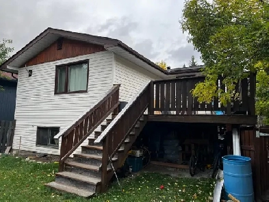 3 bedroom house for rent downtown Canmore