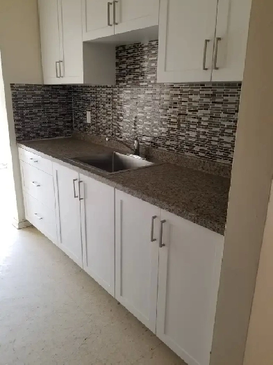 Woodstock - 2 bedroom Available - great location!