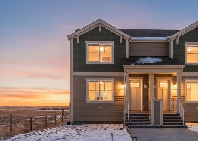 STUNNING CUSTOM-BUILT 2023 3 BED RANGEVIEW HOME FOR SALE Image# 6