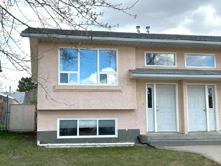 Furnished 3 bed (2 bath) 1/2 duplex for rent in Drayton Valley