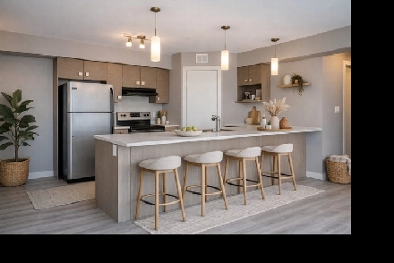 Spacious 3 Bedroom Apartment! Located In Steinbach! Image# 1