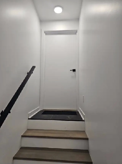 louer  4  style condo neuf  SaintHenri  disponible le 1er